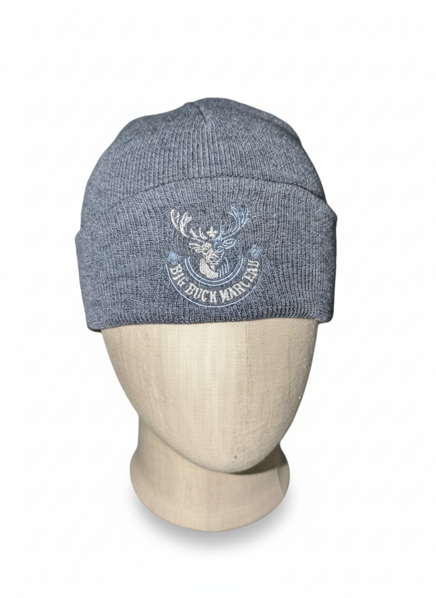 Tuque Gris Acier Big Buck Marceau – Élégance Discrète pour le Passionné de Plein Air